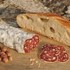 Saucisson aux noisettes